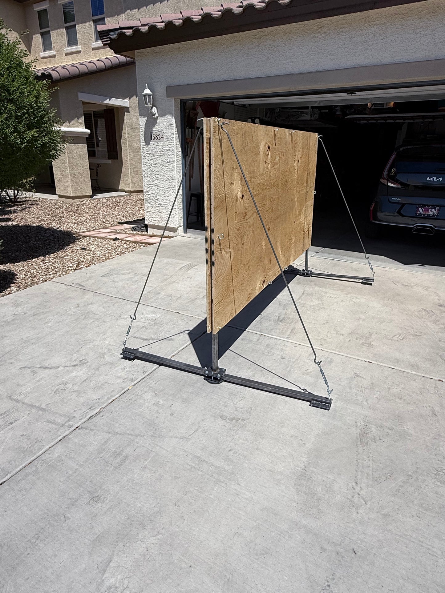 ShadeLock™ 4' × 8' Mobile Sign System