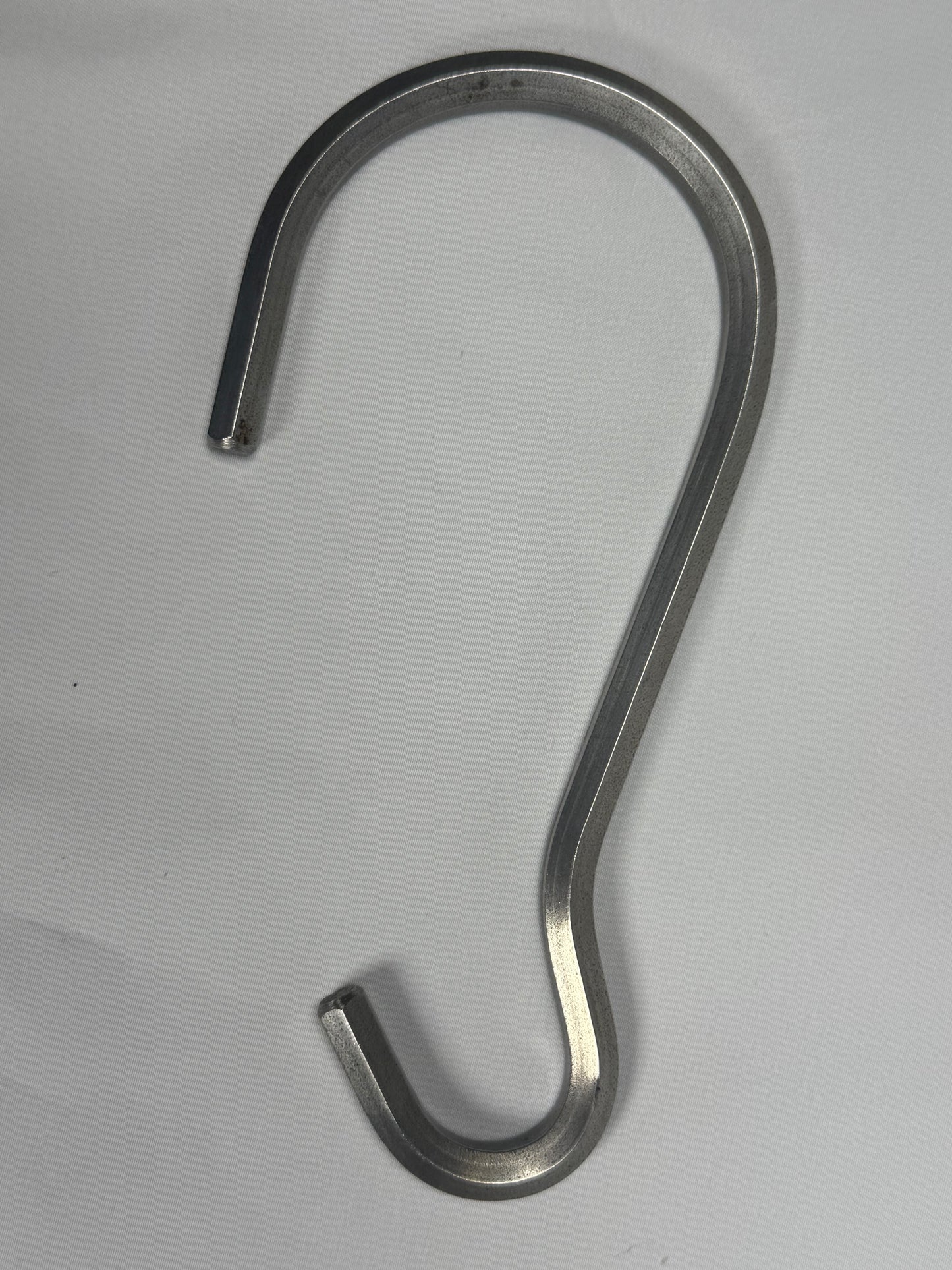 ShadeLock™ Super Hook™ Elite – Fits 2.5" Round Tubing