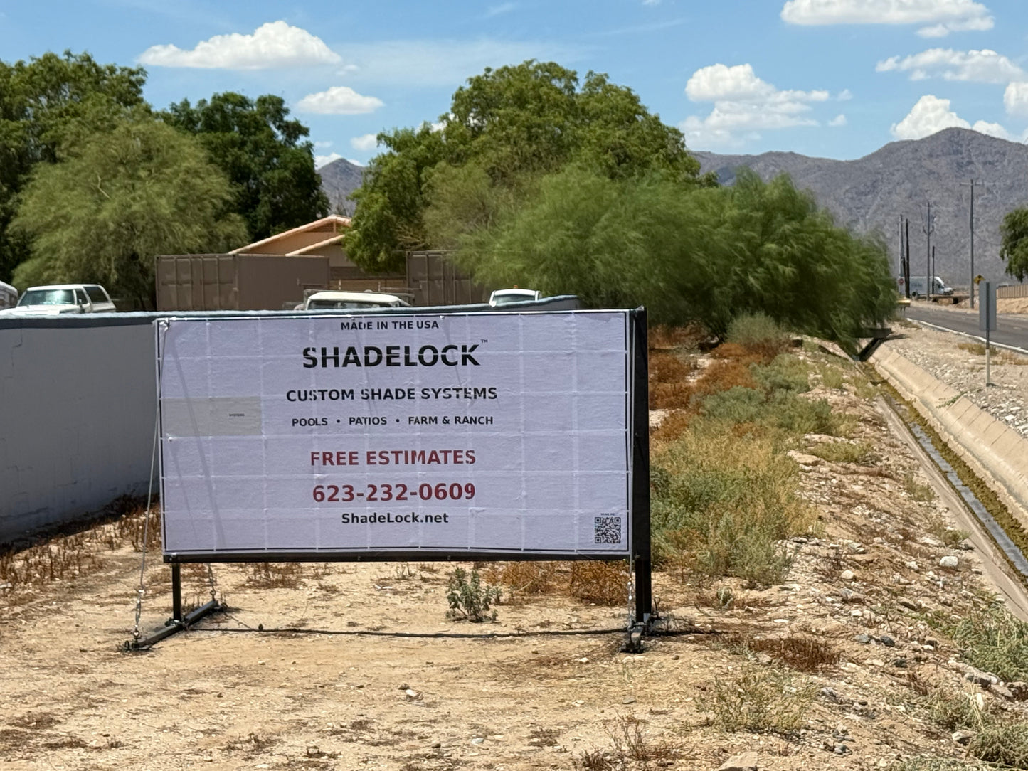 ShadeLock™ 4' × 8' Mobile Sign System
